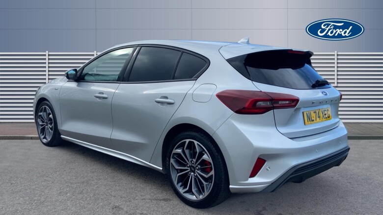 Ford Focus 1.0 EcoBoost Hybrid mHEV ST-Line X 5dr Petrol Hatchback